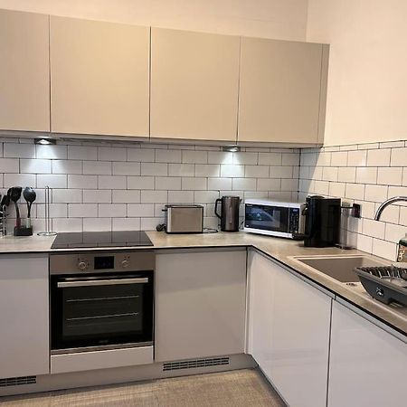 Modern Apartment Within Historic Chester City Walls エクステリア 写真