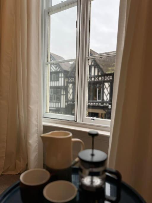 Modern Apartment Within Historic Chester City Walls エクステリア 写真