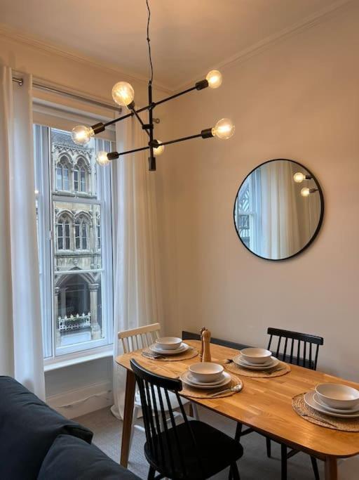 Modern Apartment Within Historic Chester City Walls エクステリア 写真