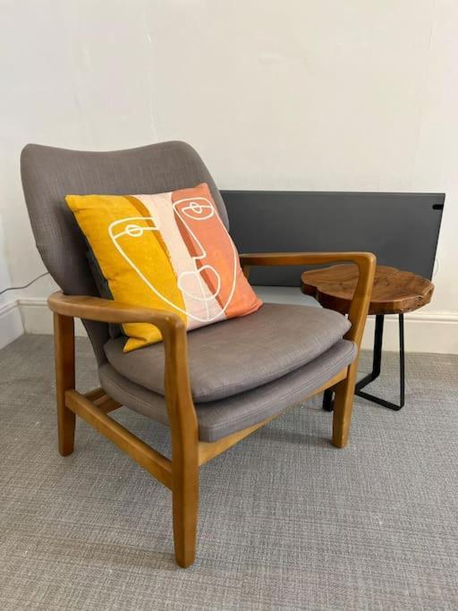 Modern Apartment Within Historic Chester City Walls エクステリア 写真
